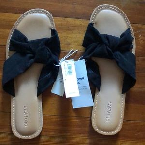 Old Navy Sandals size 7